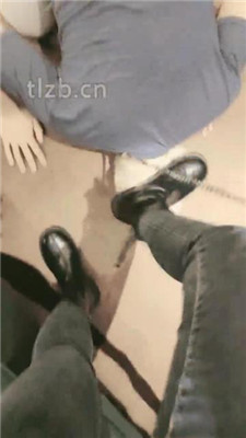 图片[4]-妮蔻】短靴踩虐磕头/耳光完整版】