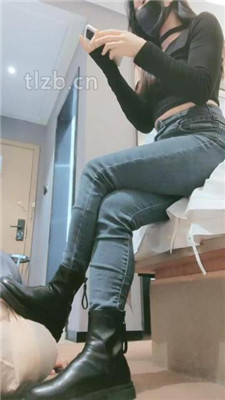 图片[5]-妮蔻】短靴踩虐磕头/耳光完整版】