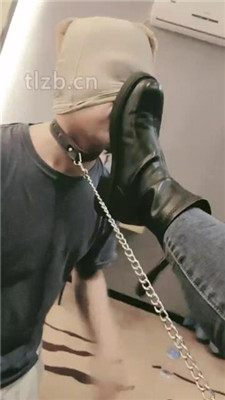 图片[10]-妮蔻】短靴踩虐磕头/耳光完整版】