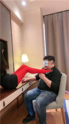 图片[9]-爱丽丝】黑丝网袜御姐-当脚垫/口吐喂食/高跟踩踏