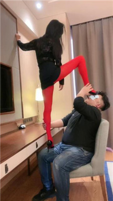 图片[11]-爱丽丝】黑丝网袜御姐-当脚垫/口吐喂食/高跟踩踏