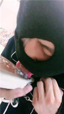 图片[8]-大小姐】跪舔高帮帆布鞋白袜/鞭打/手铐捆绑