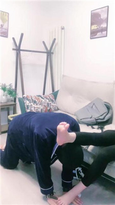 图片[15]-大小姐】跪舔高帮帆布鞋白袜/鞭打/手铐捆绑