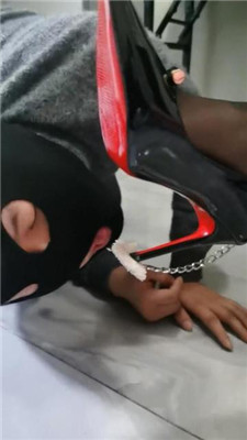 图片[3]_皮皮S】重刑-sp/踩手/脚垫/舔地板/鞋跟深喉_HD绳艺资源网