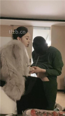 图片[9]_小月牙】狗链拴丧家之犬-虐乳/藤条抽/闻舔高跟/卫生巾辱_HD绳艺资源网