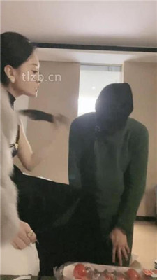 图片[10]_小月牙】狗链拴丧家之犬-虐乳/藤条抽/闻舔高跟/卫生巾辱_HD绳艺资源网