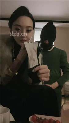 图片[16]_小月牙】狗链拴丧家之犬-虐乳/藤条抽/闻舔高跟/卫生巾辱_HD绳艺资源网