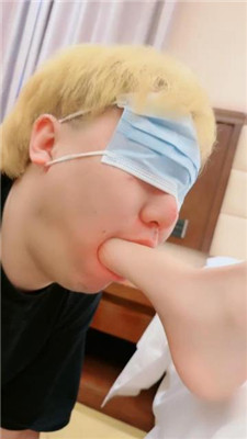 图片[13]_美娜格格】轻度语言羞辱-15天泛黄白袜-舔裸足吃白袜_HD绳艺资源网