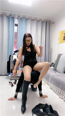 图片[11]_伊兮夫妻】长靴S-虐废绿帽老公-提档耳光/胯下辱/臭脚捂脸_HD绳艺资源网