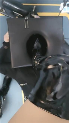 图片[10]_东营天香百合】刑房囚禁-电击/高跟长靴踩_HD绳艺资源网