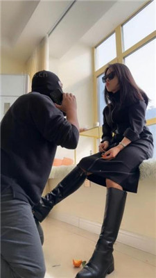 图片[13]_辣姐】贱奴养成计划-迷恋靴子黑丝美腿_HD绳艺资源网