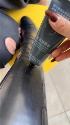 图片[16]_辣姐】贱奴养成计划-迷恋靴子黑丝美腿_HD绳艺资源网