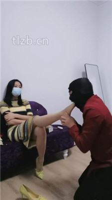 图片[2]_凌儿女神】高跟踩虐玩弄圈养狗奴