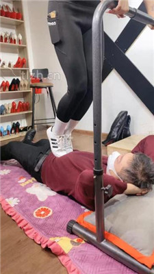 图片[2]_冰诺】瑜伽女神换多双鞋全体重踩踏