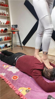 图片[15]_冰诺】瑜伽女神换多双鞋全体重踩踏