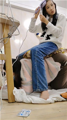 图片[5]_樱樱】物化闺蜜-无意识踩脚垫三】