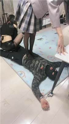 图片[12]_狠欣人】双S-手铐捆绑-黑丝高跟踩踏