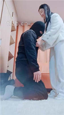 图片[8]_依然】揪耳朵/全体重踩踏/耳光胯下辱