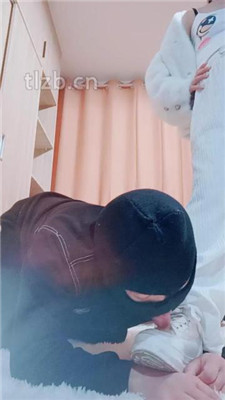 图片[12]_依然】揪耳朵/全体重踩踏/耳光胯下辱