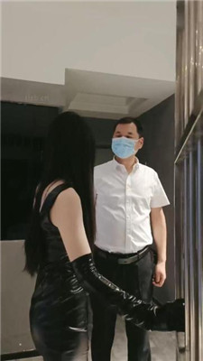 【昭玥】刑虐兄弟奴-鞭打/囚禁狗笼/高跟踩踏/掐乳_绳艺库视频下载