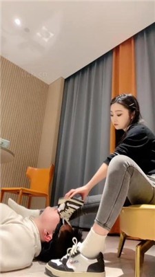 图片[11]_川野尤娜揪耳朵/碾压狗爪/臭鞋袜捂脸窒塞