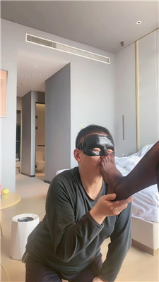 图片[2]_歌总乌丝高跟裸脚恋脚狂舔