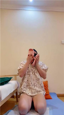 图片[8]_没有期而遇整理脏鞋底/裸脚狂舔/听香水发骚