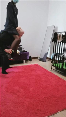 图片[6]_凌儿骑马转胯/高跟踏喂食/口水