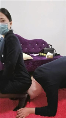 图片[9]_凌儿骑马转胯/高跟踏喂食/口水