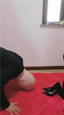 图片[15]_凌儿骑马转胯/高跟踏喂食/口水