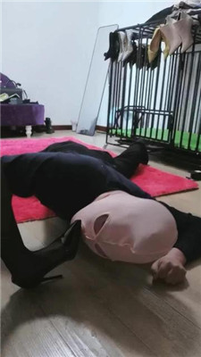 图片[20]_凌儿骑马转胯/高跟踏喂食/口水