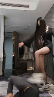 图片[13]_皮皮跑骚的价值-高跟长腿踏踩