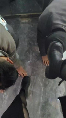 【然而】短靴黑丝-双奴下跪争宠求虐_绳艺库视频下载