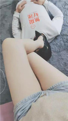 【灵竹】高跟裸足碾压踩/恋足舔_绳艺库视频下载