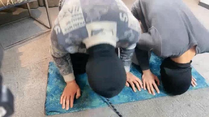 【诺伊】双奴-狂吸长靴鞋内/碾压踩狗头【完整版】_绳艺库视频下载