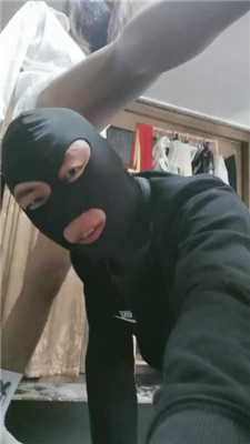 图片[15]_游S白袜肉丝脚踩脸窒息/袜子塞嘴踢踹/捆绑掐乳