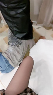 图片[15]_纯一双S-长靴狂舔/踩踏/转胯/臭脚捂脸双视角完整版