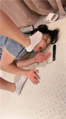 图片[12]_橙宝双母畜-奴下奴- 骑马/玉臀裸足底/白棉袜上