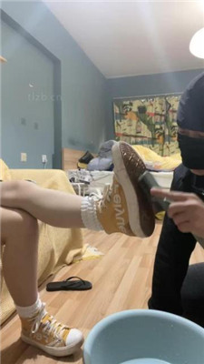 图片[4]_黑泽兮刷鞋匠的日常-高帮帆布鞋白袜