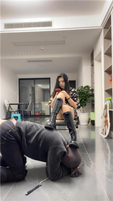 【婷S】长靴S-艺术耳光鞭打踩踏_绳艺库视频下载