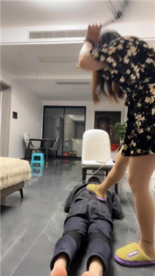 图片[7]_婷S长靴S-艺术耳光鞭打踩踏