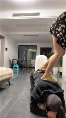 图片[16]_婷S长靴S-艺术耳光鞭打踩踏