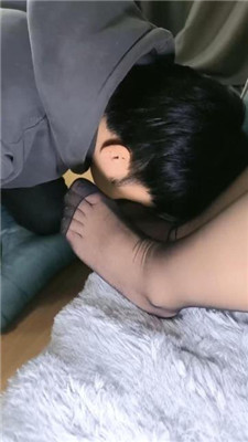 【楼遥】近距离-原味黑丝脚啃吃_绳艺库视频下载