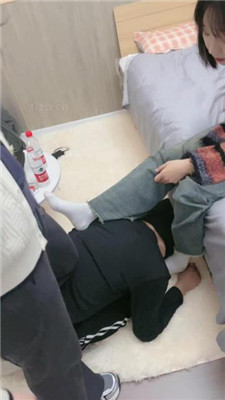 图片[12]_64彤双S-清理脏鞋脏袜/踩狗/下跪伺候洗漱就寝