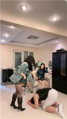 图片[9]_安晴双S-黑丝白丝踢踹/转胯提档/抽耳光鞭打双视角版