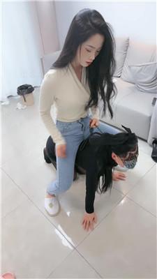 图片[14]_晚晚开发女慕-胯下羞辱/骑马遛狗/啃舔脚