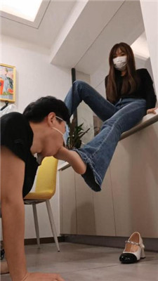 图片[9]_梵高白领库里丝下班后的原味诱惑狗