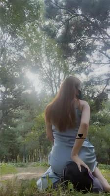 魔鬼天使户外虐跟踪狂-坐脸窒息/碾压踩/骑马双视角版bf42909 网友原创 第4张