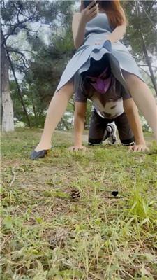 魔鬼天使户外虐跟踪狂-坐脸窒息/碾压踩/骑马双视角版bf42909 网友原创 第7张