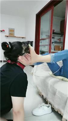 凌儿耳光教训偷懒母畜/闻臭鞋臭脚/脚喂食 bf42842 网友原创 第11张